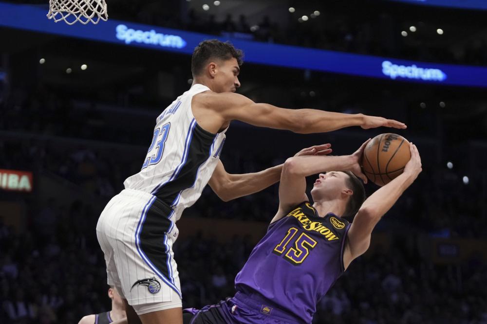 是郭艾伦 是郭艾伦