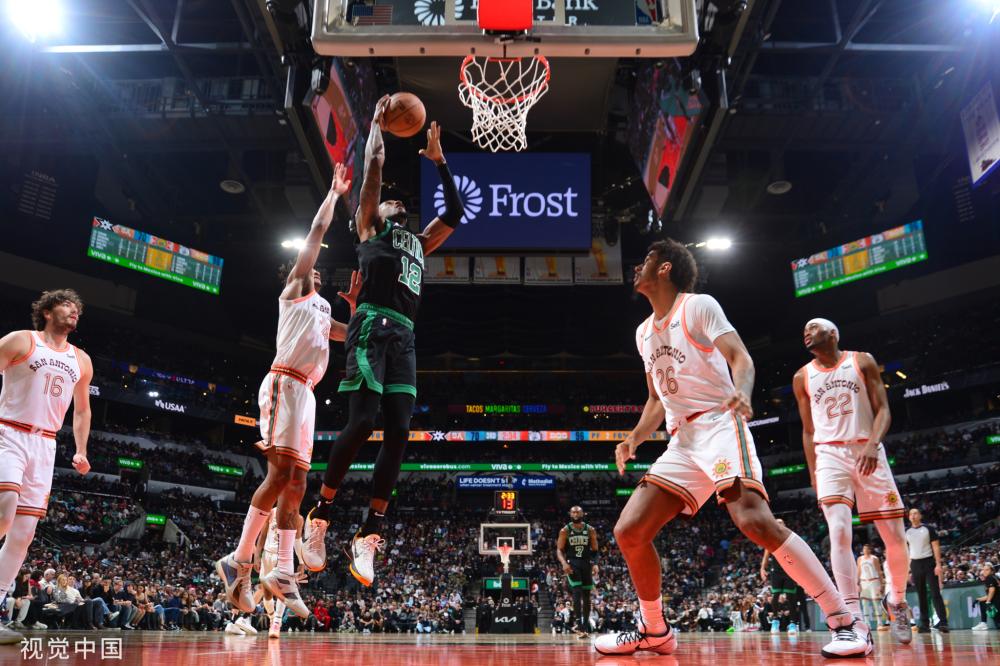 爱德华兹与 爱德华兹与