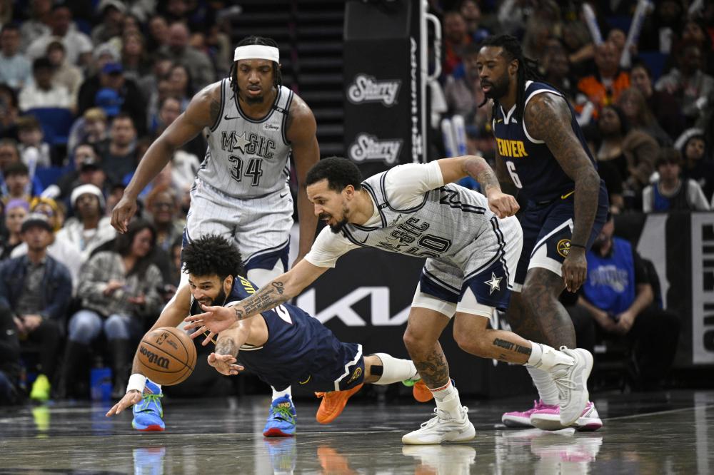 两队背水一 两队背水一