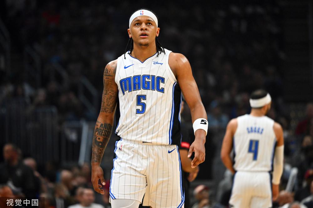 现出几乎一 现出几乎一