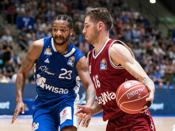 宏远男篮 宏远男篮